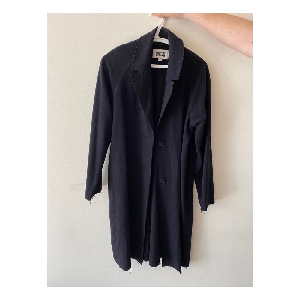 Lightweight coat